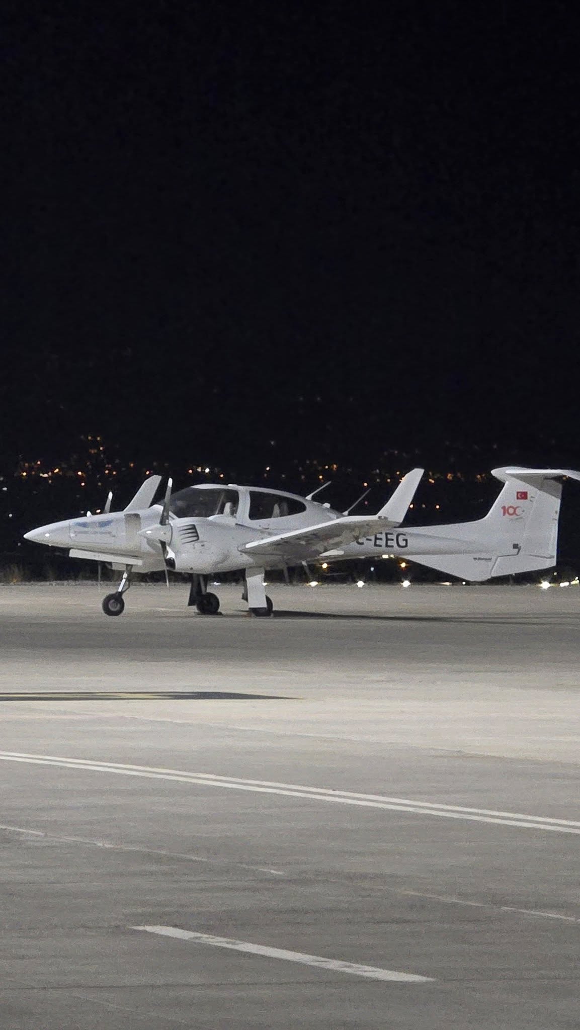 Diamond DA42NG TC-EEG — Docotton Havacılık